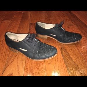 Clark’s  Nubuck Black Oxford !cute!